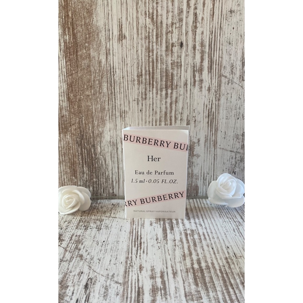 Brand new Burberry exclusive bundle - Picture 3 of 9